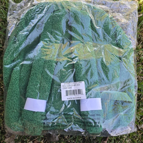 NIP Stoney Clover Lane Cozy Emerald Classic Backpack - Picture 2 of 3